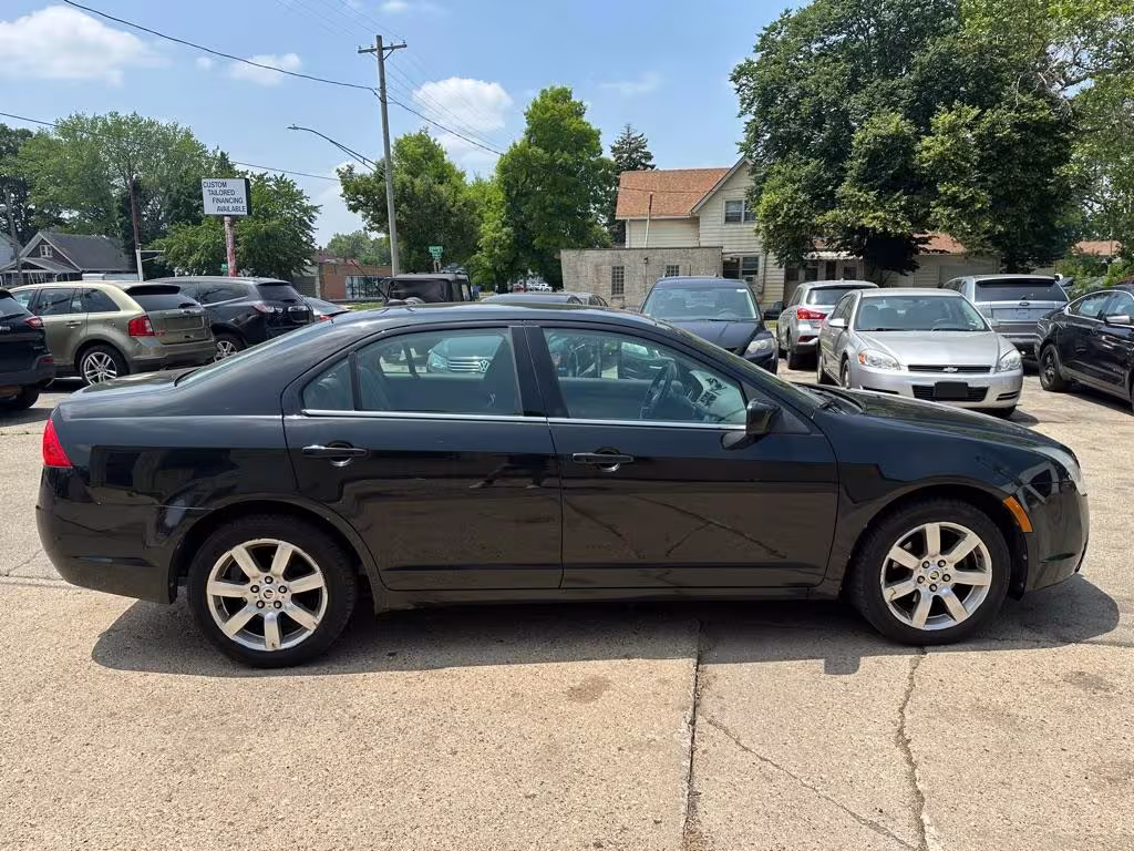 2011 Mercury Milan - 3MEHM0JG4BR600430 - Image #4
